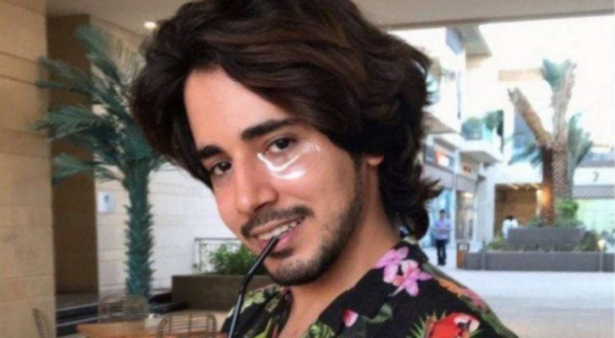 بدر خلف يتعرض لهجوم عنيف بعدما تكلم عن رضاعته زوجه!!