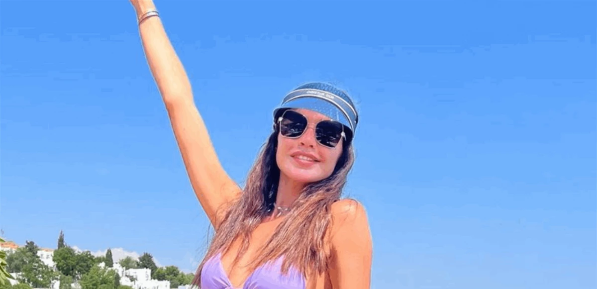 بالصور: ممثلة لبنانية بإطلالة جريئة في تركيا.. ارتدت فستانا مكشوفاً أظهر الكثير!