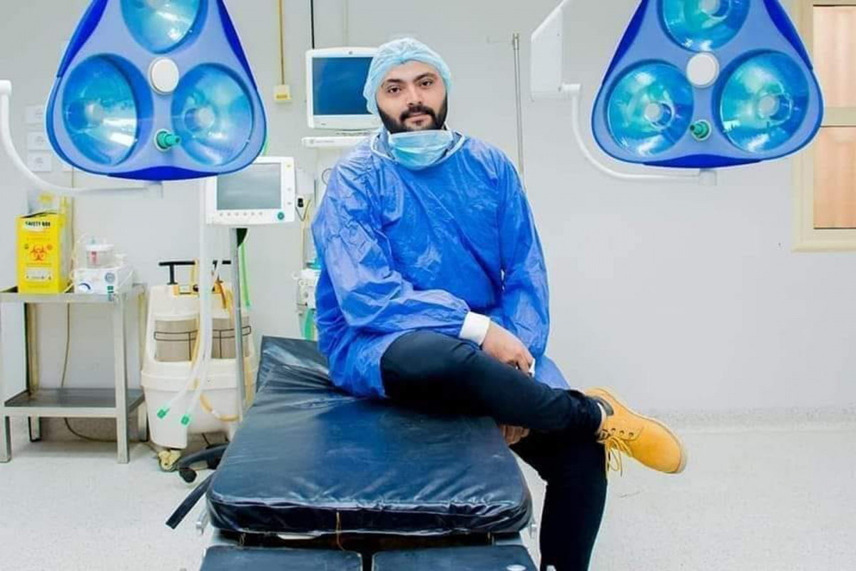 حزن وغضب بين أطباء مصر لوفاة زميل لهم بسبب الإجهاد